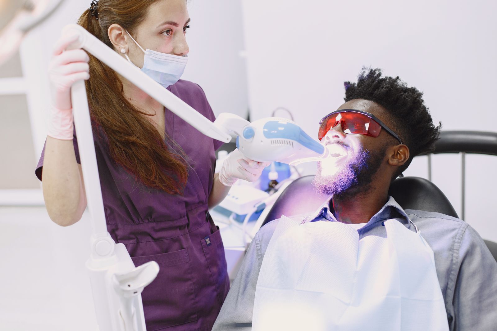 A cosmetic dental consultation in a modern clinic